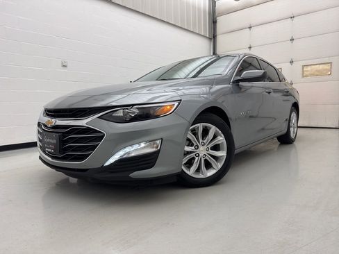 Used 2024 Chevrolet Malibu LT image 3
