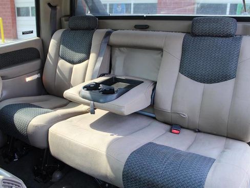 Used 2002 Chevrolet Avalanche 4x4 w/ Off-Road Suspension Pkg image 21