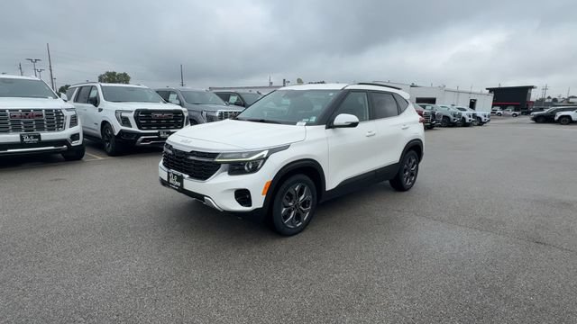 Used 2024 Kia Seltos S AWD/4WD image 5