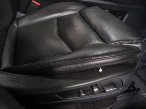 Used 2017 Cadillac XT5 Luxury image 38