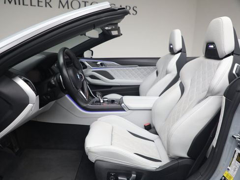 Used 2023 BMW M8 Competition w/ M Carbon Exterior Package AWD/4WD image 13