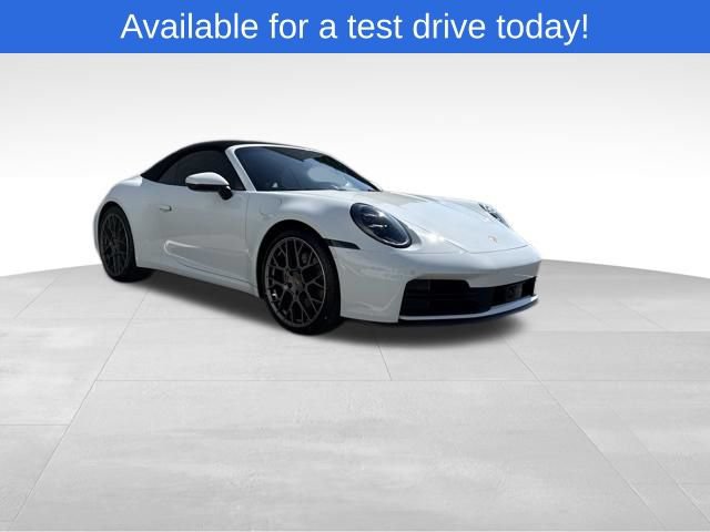 Used 2025 Porsche 911 Carrera RWD image 3