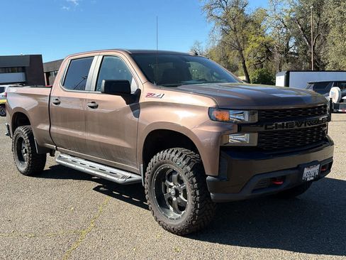 Used 2019 Chevrolet Silverado 1500 Custom Trail Boss w/ Custom Convenience Package image 3