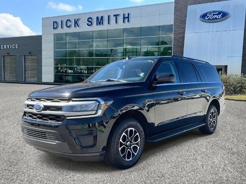 Certified 2024 Ford Expedition Max XLT image 3