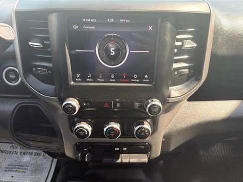 Used 2020 RAM 2500 Tradesman w/ Chrome Appearance Group AWD/4WD image 25