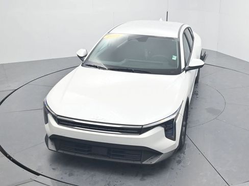 Used 2025 Kia K4 LXS image 50