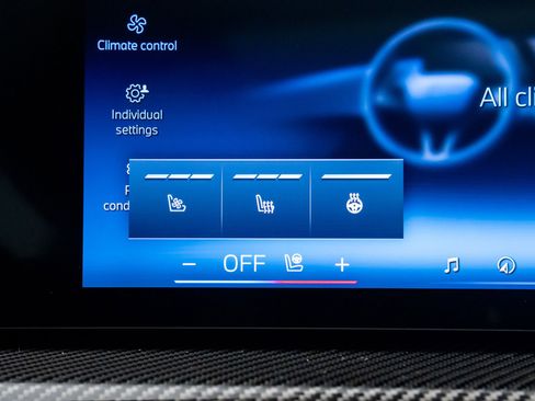 New 2026 BMW X6 M60i w/ Executive Package image 30