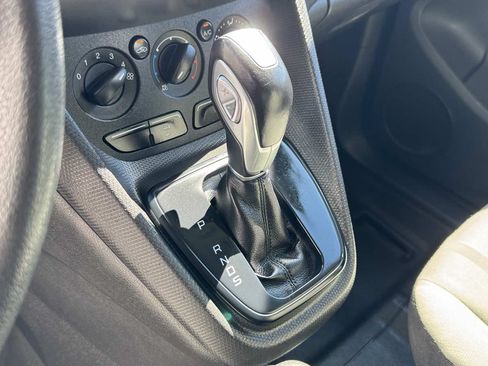 Used 2015 Ford Transit Connect XLT FWD image 23