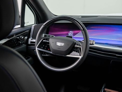 New 2025 Cadillac Escalade IQ Sport 1 w/ LPO, ONYX Package image 14