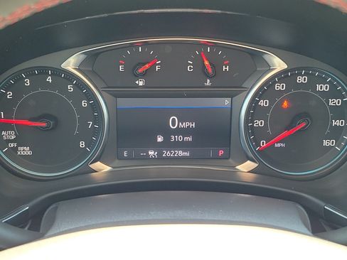 Used 2024 Chevrolet Equinox RS w/ RS Leather Package FWD image 24