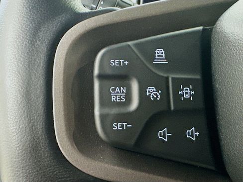 Used 2024 Ford Bronco Wildtrak image 18