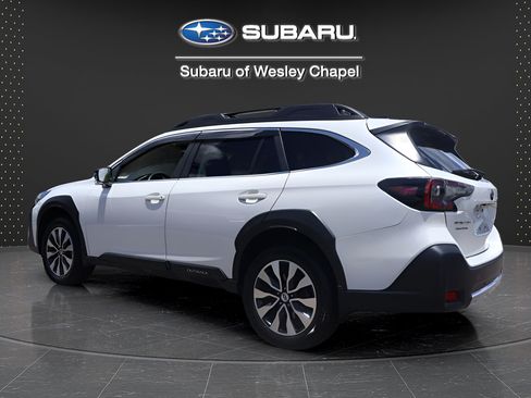 Certified 2023 Subaru Outback Limited AWD/4WD image 5