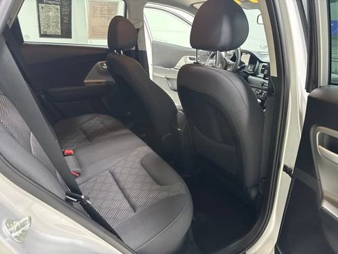 Used 2018 Kia Niro FE FWD image 27