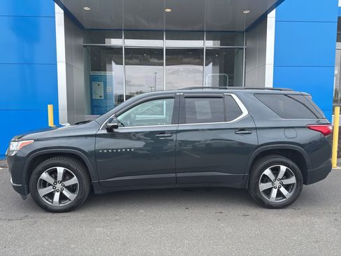 Used 2019 Chevrolet Traverse LT w/ LT Premium Package AWD/4WD image 9