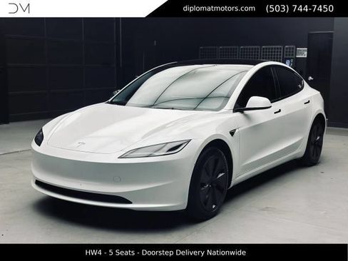 Used 2025 Tesla Model 3 RWD image 1