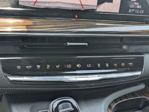 Used 2022 Cadillac Escalade Luxury w/ LPO, Floor Liner Package RWD image 13
