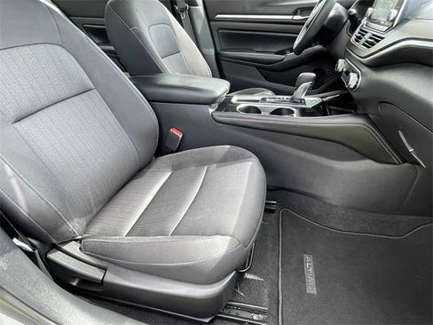Used 2023 Nissan Altima 2.5 SV image 25