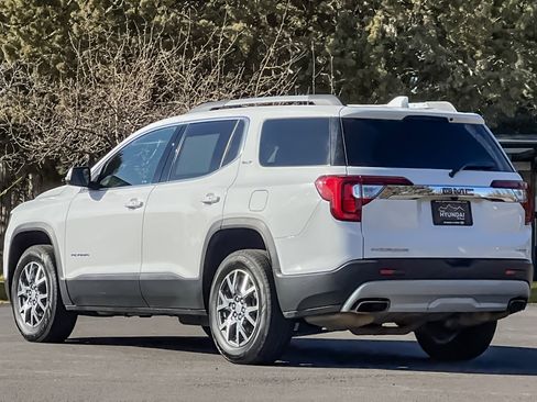 Used 2023 GMC Acadia SLT image 6