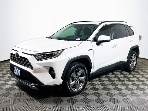 Used 2020 Toyota RAV4 Limited AWD/4WD image 4