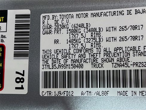 Certified 2025 Toyota Tacoma TRD Off-Road image 28
