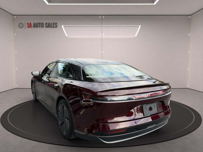 Used 2024 Lucid Air Touring AWD/4WD image 3