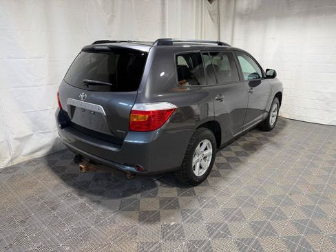 Used 2010 Toyota Highlander SE AWD/4WD image 6