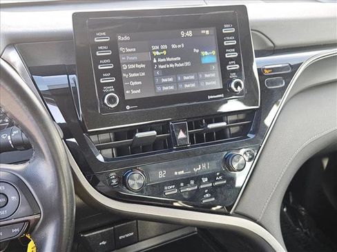 Used 2023 Toyota Camry SE image 14