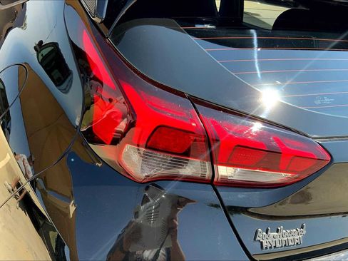 Used 2022 Hyundai Veloster N image 27