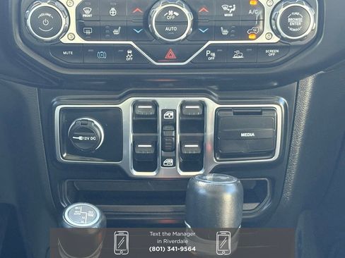 Used 2022 Jeep Wrangler Unlimited Sahara image 21