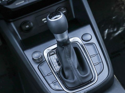 Used 2023 Hyundai Kona SEL w/ Cargo Package image 20