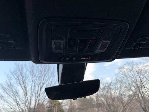 Used 2020 Chevrolet Silverado 2500 High Country w/ Technology Package image 30