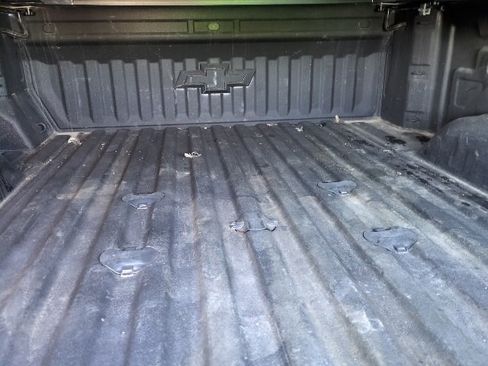 Used 2022 Chevrolet Silverado 2500 LTZ w/ LTZ Premium Package image 9