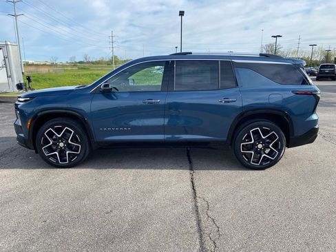 New 2026 Chevrolet Traverse High Country w/ LPO, Floor Liner Package AWD/4WD image 4