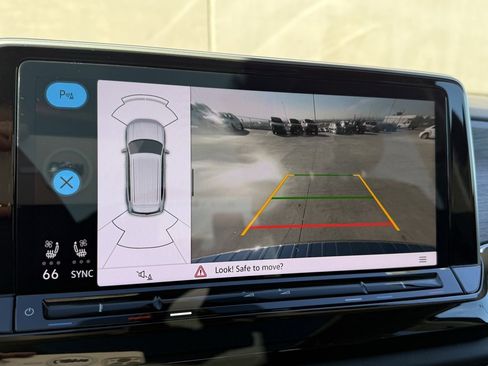 Used 2025 Volkswagen Atlas SEL image 9