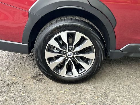Certified 2025 Subaru Outback Limited AWD/4WD image 12