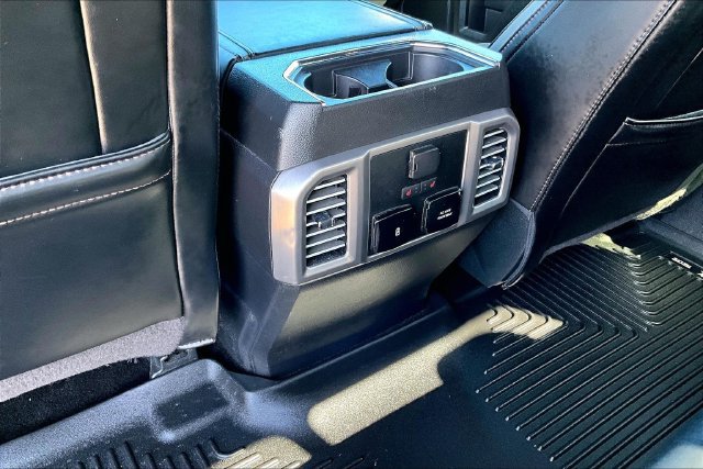 Used 2018 Ford F150 Platinum w/ Equipment Group 701A Luxury RWD image 23