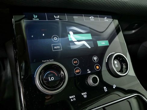 Used 2019 Land Rover Range Rover Velar S AWD/4WD image 16
