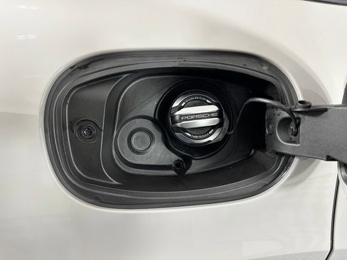 Certified 2024 Porsche Cayenne Turbo GT AWD/4WD image 47