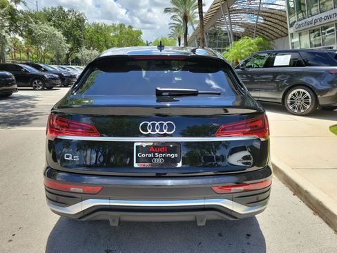 Used 2023 Audi Q5 2.0T Prestige w/ Prestige Package AWD/4WD image 7
