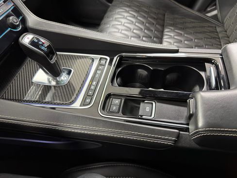 Used 2020 Jaguar F-PACE SVR image 24