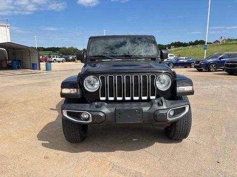 Used 2021 Jeep Wrangler Unlimited Sahara AWD/4WD image 3