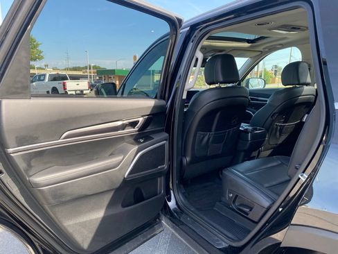 Used 2025 Kia Telluride S AWD/4WD image 28