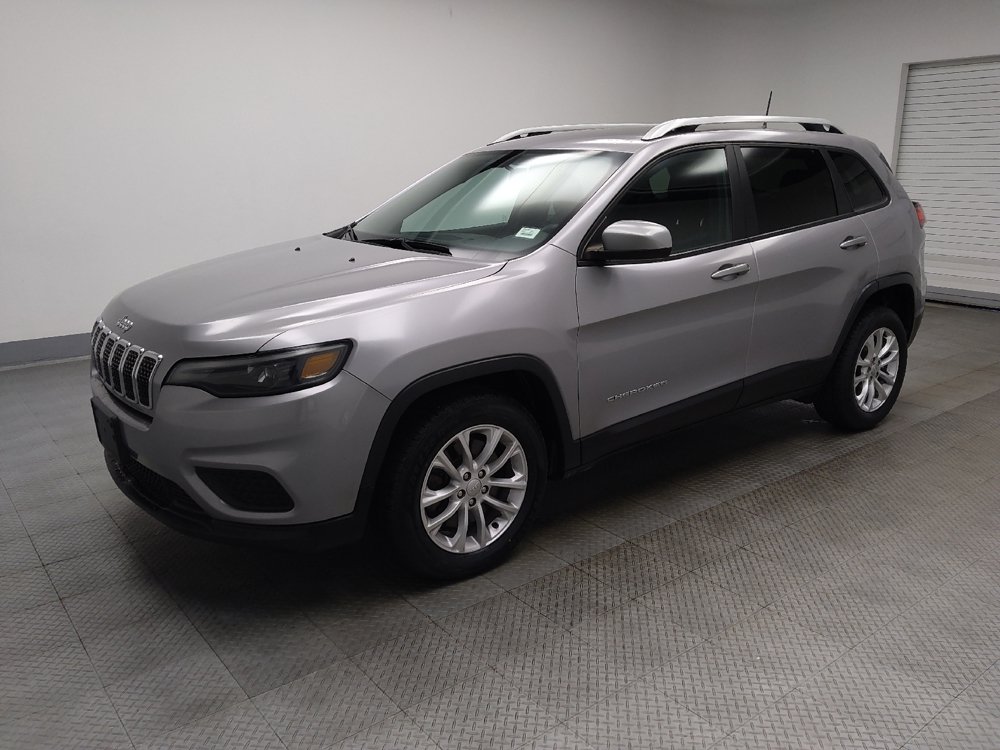 Used 2020 Jeep Cherokee Latitude FWD image 2