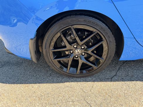 Used 2024 Honda Civic Sport image 9