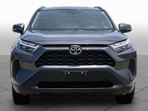 Used 2025 Toyota RAV4 XLE FWD image 4