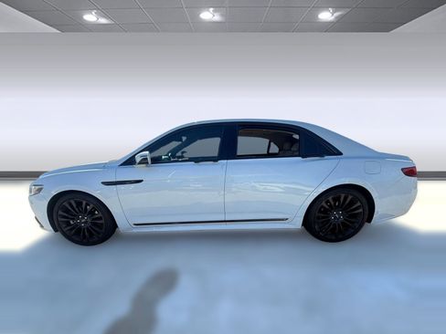 Used 2020 Lincoln Continental w/ Premium Package image 2