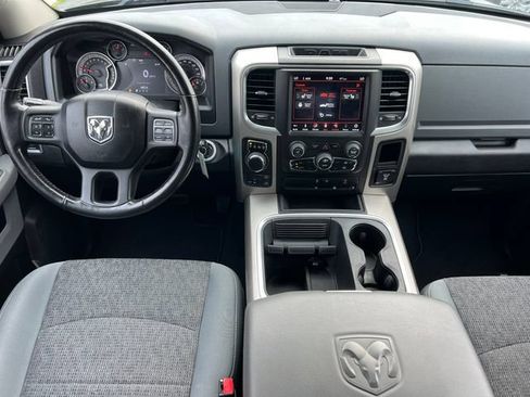 Used 2019 RAM 1500 Warlock AWD/4WD image 3