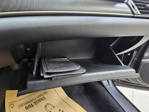 Used 2018 Honda Accord Touring image 35