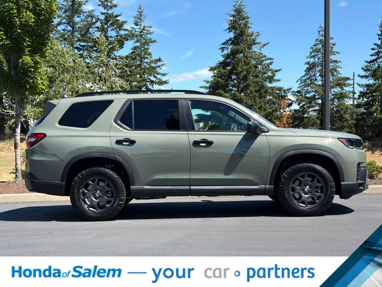 New 2026 Honda Pilot TrailSport image 8