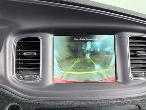 Used 2023 Dodge Charger SXT image 17